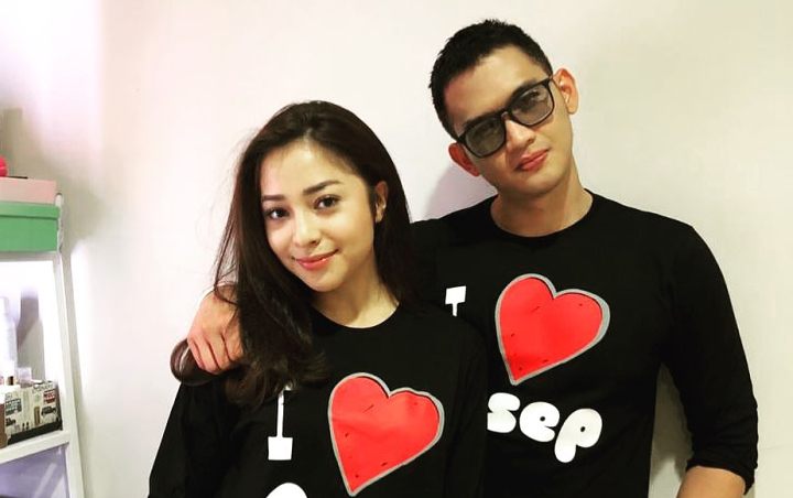 Rezky Aditya Diramal Batal Nikah Karena 'Dikhianati', Nikita Willy Nyandar Mesra Bak Pacar Idaman