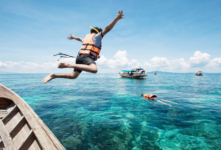 Nikmati Keindahan Laut Jernih Di Pulau Derawan