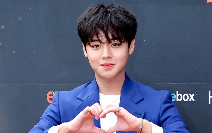 Park Jihoon Eks Wanna One Bocorkan Tampilan Syuting 'Flower Crew: Joseon Marriage Agency'