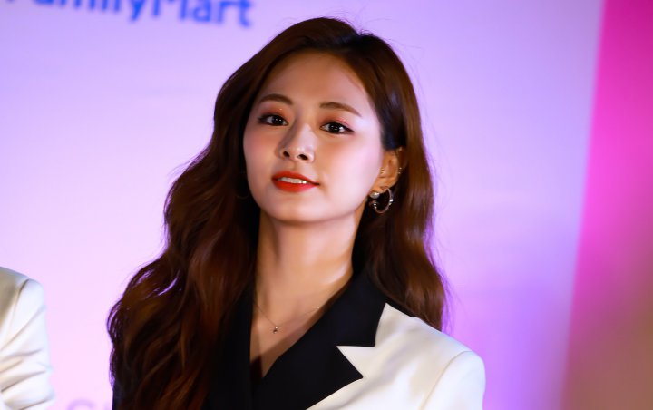 Puji Pusar Tzuyu Twice Secantik Wajah, Reporter Dikritik Lakukan Pelecehan Seksual Puji Pusar Tzuyu Twice Secantik Wajah, Reporter Dikritik Lakukan Pelecehan Seksual