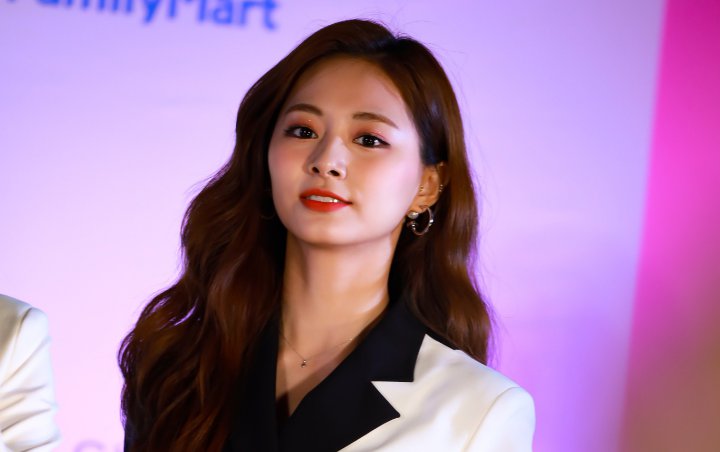 Puji Pusar Tzuyu Twice Secantik Wajah, Reporter Dikritik Lakukan Pelecehan Seksual