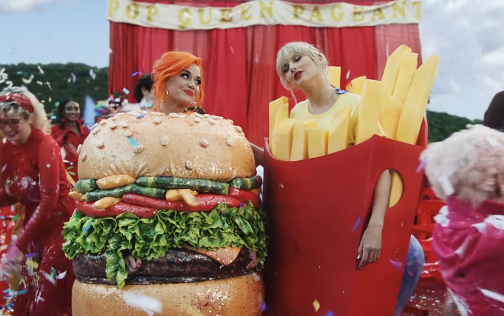 Inilah Alasan Kenapa Katy Perry Mau Tampil di MV 'You Need To Calm Down' Taylor Swift