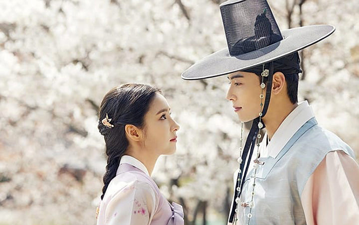 Shin Se Kyung Super Lucu, Cha Eunwoo Amat Berkarisma di Teaser Rookie Historian Goo Hae Ryung