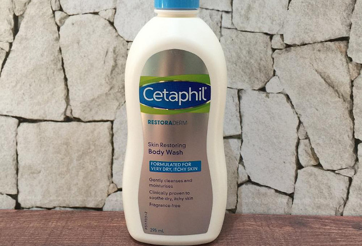 Cetaphil Restoraderm Skin Restoring Body Wash, Atasi Jerawat Punggung Tanpa Iritasi