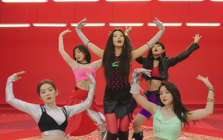 Red Velvet Tampilkan Konsep Unik Di MV Zimzalabim, Fans: Ini Tidak Seperti Yang Kubayangkan Red Velvet Tampilkan Konsep Unik Di MV Zimzalabim, Fans: Ini Tidak Seperti Yang Kubayangkan