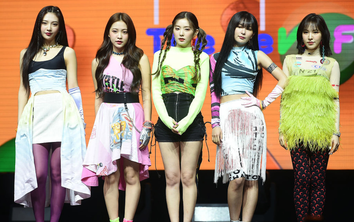 Red Velvet Tuai Kebanggaan Sampai Kritikan Berakhir Comeback dengan Zimzalabim Red Velvet Tuai Kebanggaan Sampai Kritikan Berakhir Comeback dengan Zimzalabim