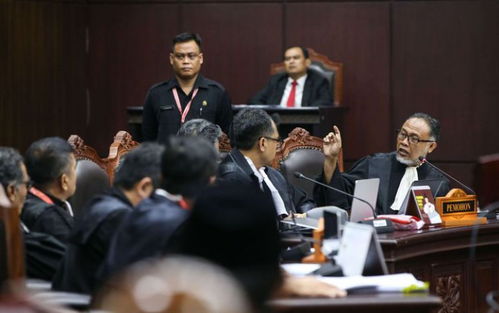 Intip Cuitan Kocak Warganet Parodikan Dialog Saksi di Sidang MK