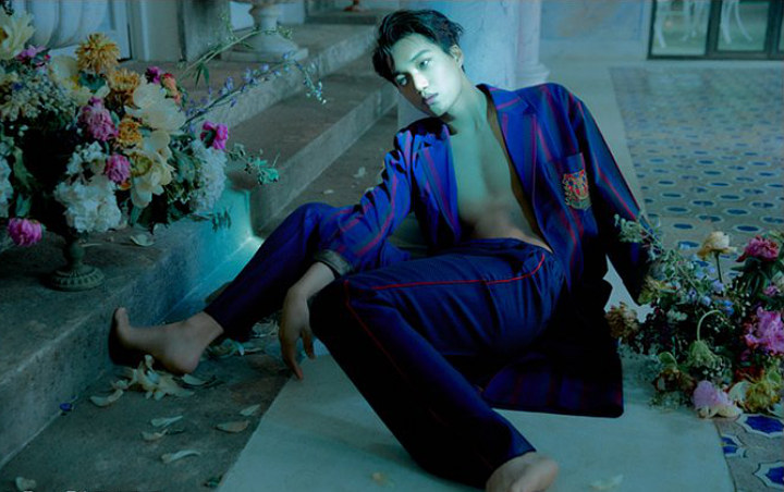 Kai Telanjang Dada Sambil Pose Sensual di Ranjang, EXO-L Speechless Kai Telanjang Dada Sambil Pose Sensual di Ranjang, EXO-L Speechless