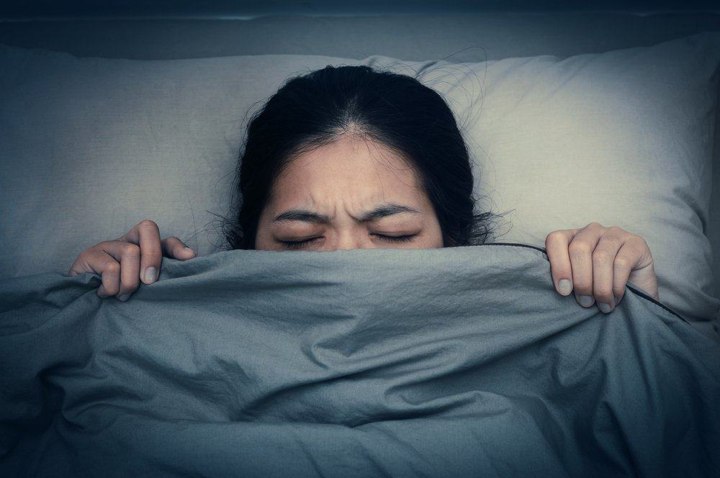 Makan Malam Terlalu Larut Juga Bisa Menjadi Penyebab Bermimpi Aneh Loh