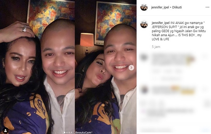 Istri Ajun Perwira dan Anak