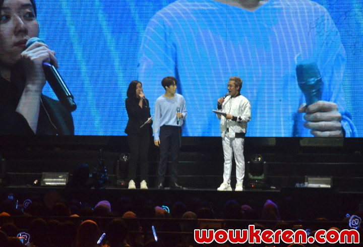 Ha Sung Woon Melakukan Sesi Tanya Jawab Singkat Bersama MC Dan Translator