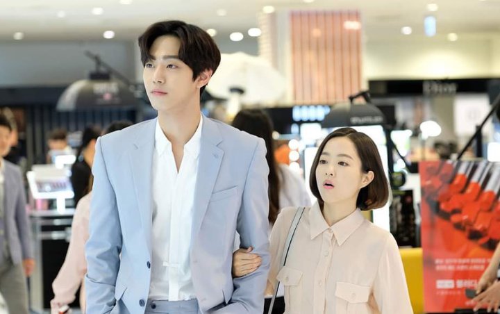 Park Bo Young dan Ahn Hyo Seop Mesra di Lokasi Syuting 'Abyss', Dikira Asli Pacaran