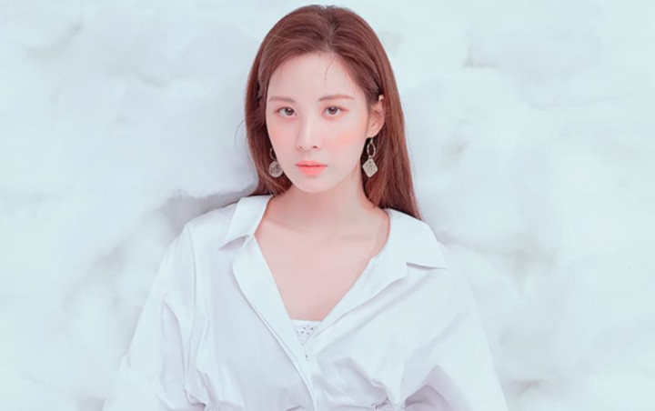 Seohyun SNSD Kerja Jadi Pelayan, Kocaknya Fans Meminta Bikin Minuman