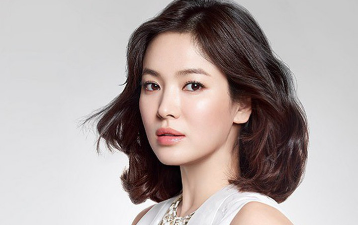 Song Hye Kyo Bakal Dipecat Jadi Contoh Iklan Berakhir Informasi Perceraian dan Gosip Selingkuh? Song Hye Kyo Bakal Dipecat Jadi Contoh Iklan Berakhir Informasi Perceraian dan Gosip Selingkuh?