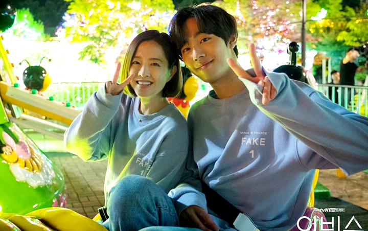 tvN Rilis Foto Park Bo Young dan Ahn Hyo Seop di Ranjang, Netter Ngebet Minta 'Abyss' Season 2