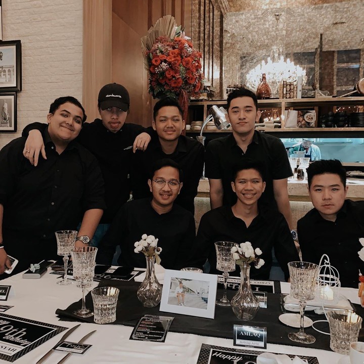  Undang Sahabat Dekat di Pesta Ulang Tahun