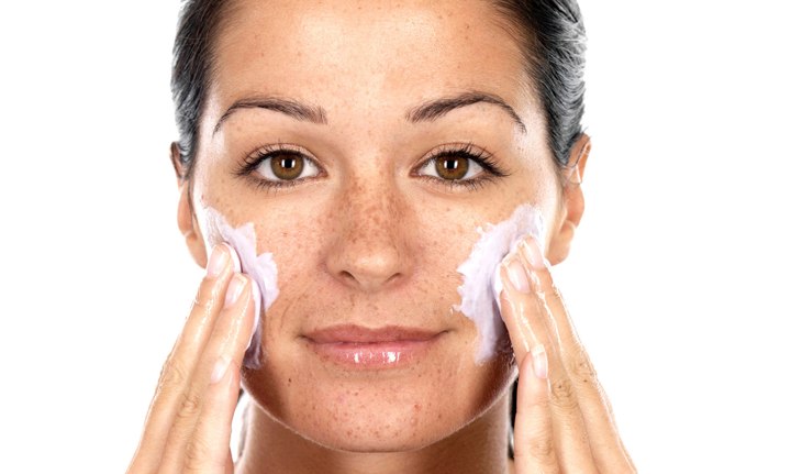 Terlalu Sering Exfoliating Juga Tak Bagus Untuk Kesehatan Kulit Wajah