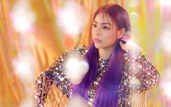 Ailee Glamor Bawakan Konsep Swag Dan Badass Di MV Comeback 'Room Shaker'