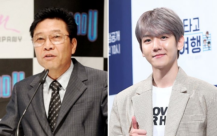 Kumpul Bareng EXO, Lucunya Lee Soo Man Cekik Baekhyun Gara-Gara Digoda