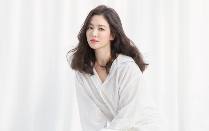 Song Hye Kyo Siap Timbul di Depan Publik Perdana Berakhir Digugat Cerai Song Joong Ki Song Hye Kyo Siap Timbul di Depan Publik Perdana Berakhir Digugat Cerai Song Joong Ki