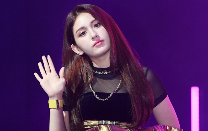 Penampilannya Sering Dikritik, Jeon Somi Dipuji Makin Percaya Diri Bawakan Lagu 'Birthday'