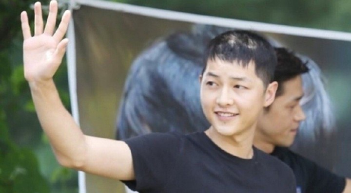 Netter Akhirnya Temukan Jawaban di Balik Kerontokan Rambut Song Joong Ki