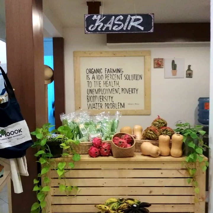 Warung 1000 Kebun Si Restoran Sekaligus Bulk Strore Yang Sehat, Alami Dan Lokal