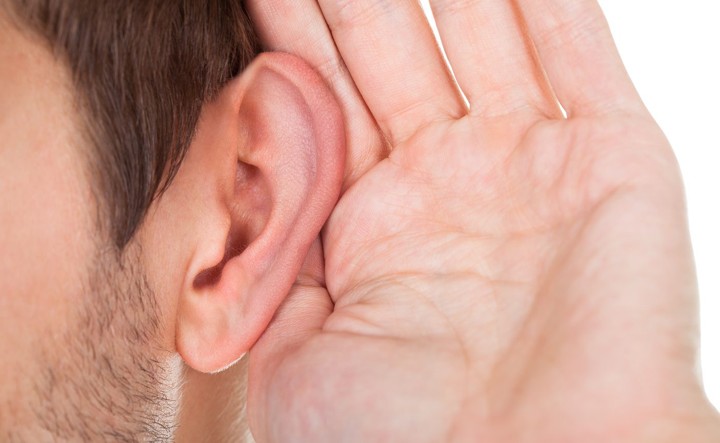 Sering Mendengarkan Musik dengan Gadget? Hati-Hati, Pendengaranmu Bisa Terganggu Loh