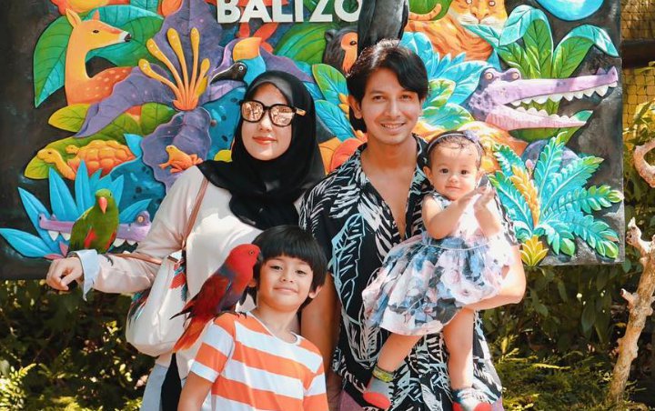 Manisnya Sonny Septian 'Suami Idaman' Ajak Kedua Anaknya Nyanyi Lagu Romantis Untuk Fairuz A. Rafiq