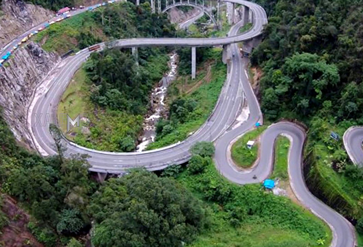Jalan Kelok 9 Sumatera Barat Yang Punya 9 Tikungan Tajam Ekstrem