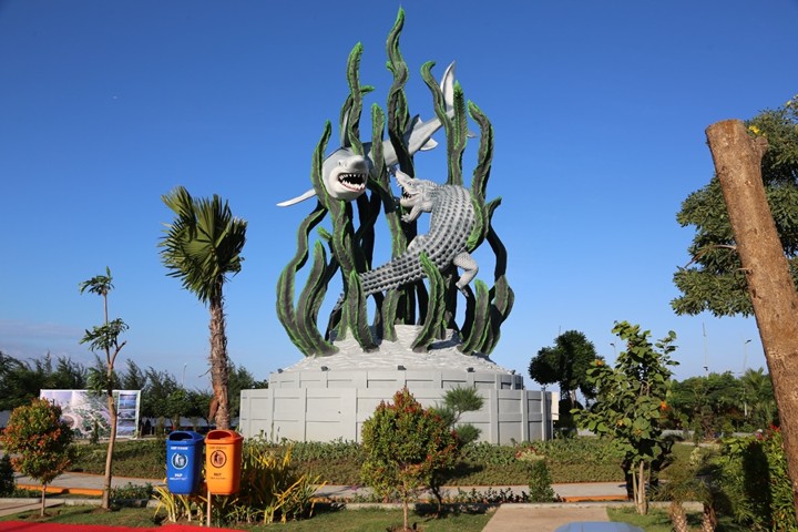 Patung Suroboyo Baru, Ikon Kota Surabaya Yang Super Besar dan Unik