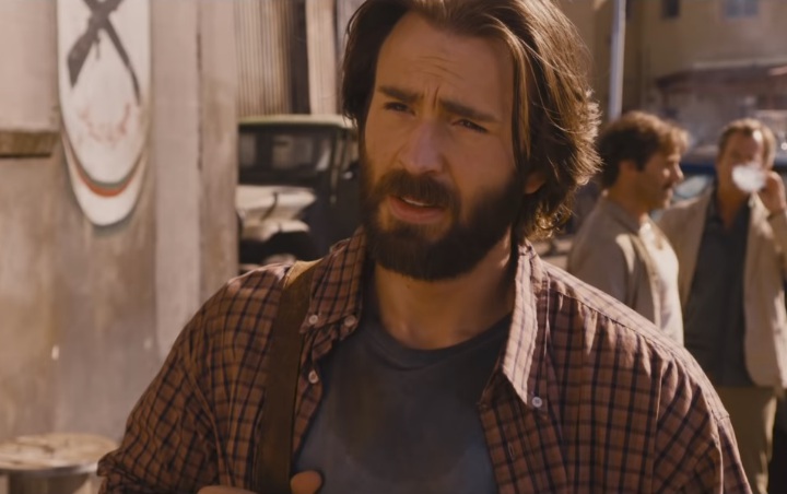 Chris Evans Kembali Jadi 'Superhero' di Trailer 'The Red Sea Diving Resort'