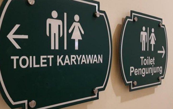 Puri Indah Mall Akhirnya Cabut Papan Pemisah Toilet Ojol dan Pengunjung Usai Dikritik