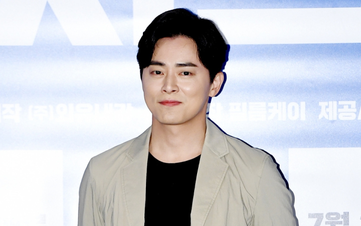 Jo Jung Suk Ngaku Sangat Emosional dan Kesepian Saat Syuting 'E.X.I.T'