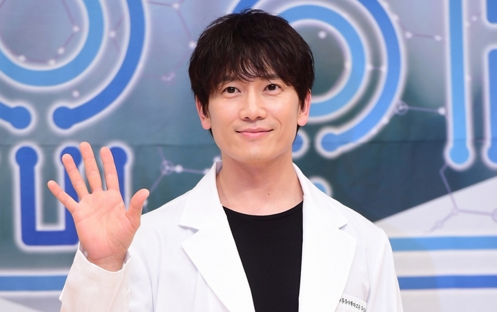 Akting Ji Sung di Doctor John Banjir Kebanggaan, Diakui Cocok Bisa Julukan Dewa Akting Ji Sung di Doctor John Banjir Kebanggaan, Diakui Cocok Bisa Julukan Dewa