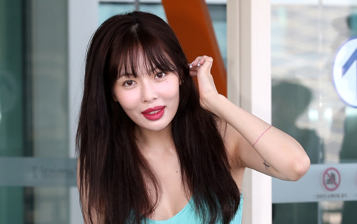 Kostum HyunA yang Transparan dan Tonjolkan Komponen Intim di Water Bomb Festival Tuai Hujatan Kostum HyunA yang Transparan dan Tonjolkan Komponen Intim di Water Bomb Festival Tuai Hujatan