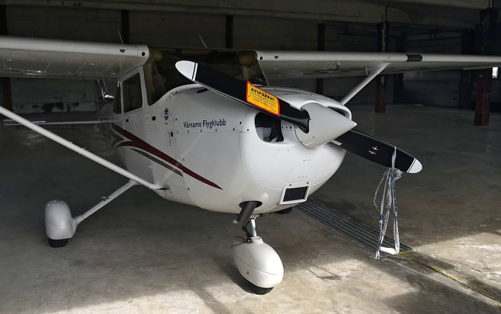 Sempat Oleng dan Tabrak Kabel Listrik, Pesawat Cessna Jatuh di Sungai Rambatan Cimanuk Indramayu