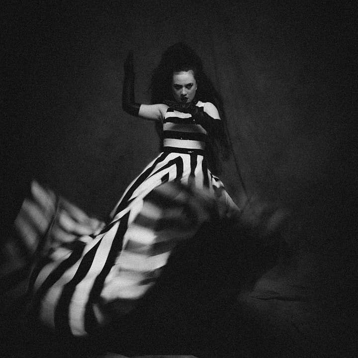 Marsha Aruan Totalitas Jadi Zebra