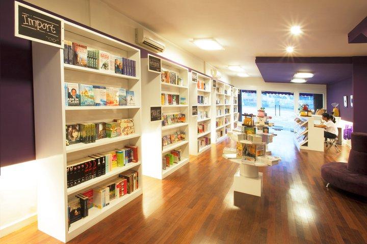 Nikmati Waktu Santaimu di Bookshelf Cinere Jakarta Sambil Membaca Buku