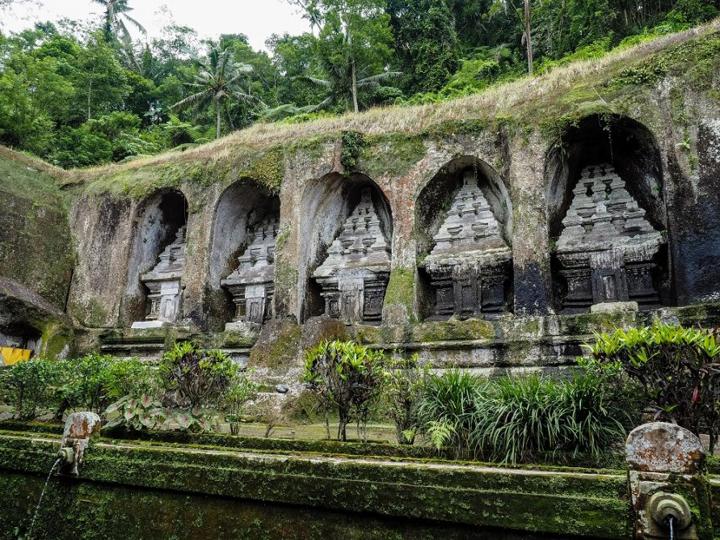 Gunung Kawi Yang Dikenal Sebagai Sarangnya Pesugihan Dan Tumbal