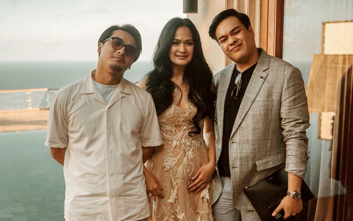 Sosok Suami Ketiga Donna Harun Terkuak, Ricky-Jeje Kompak Hadiri Acara Resepsi Sang Bunda