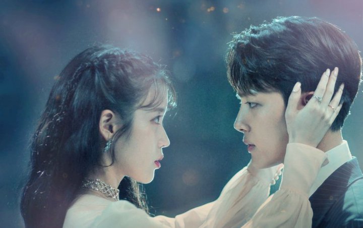 Dialog IU Ketika Bersama Yeo Jin Goo di Pantai Hotel Del Luna Dipuji Amat Menawan Dialog IU Ketika Bersama Yeo Jin Goo di Pantai Hotel Del Luna Dipuji Amat Menawan