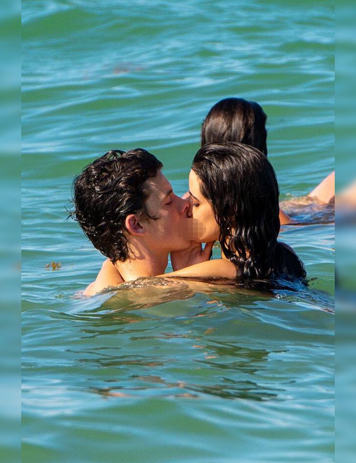 Shawn Mendes dan Camila Cabello Lagi-Lagi Ciuman Mesra, Sengaja Ingin Go Public?