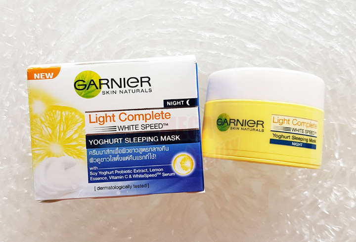 Garnier Light Complete Night Yoghurt Sleeping Mask, Ampuh Banget Untuk Memperbaiki Sel yang Rusak