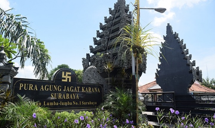 Rasakan Suasana Bali di Surabaya dengan Mendatangi Pura Agung Jagat Karana