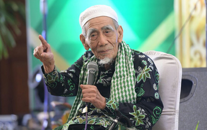 Kiai Maimun Meninggal Dunia Saat Naik Haji di Mekkah, 'Mbah Moen' Puncaki Trending Topic
