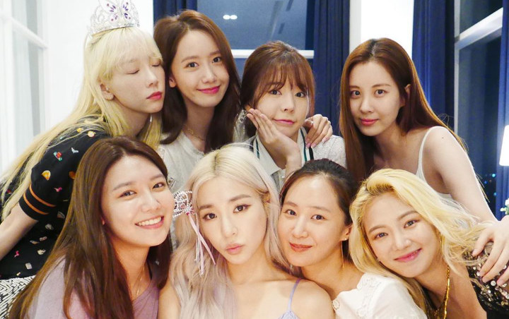 SNSD Rayakan 12 Tahun Debut, Tae Yeon Cs Umbar Kedekatan SNSD Rayakan 12 Tahun Debut, Tae Yeon Cs Umbar Kedekatan