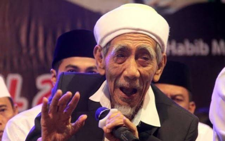 Jenazah Dimakamkan di Mekkah, Santri Mbah Moen: Permintaan Beliau