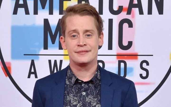 Macaulay Culkin Sindir Remake 'Home Alone' Lewat Foto Jelek Ini