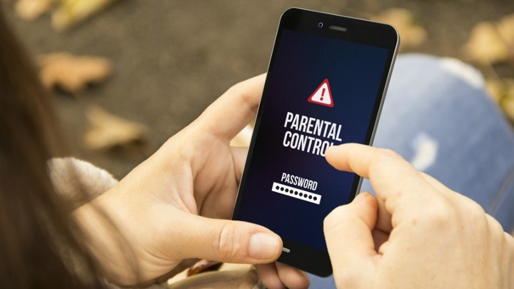 Aktifkan Software Parental Control Untuk Memblokir Situs Berbahaya Untuk Anak